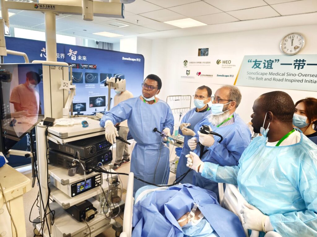 Endoscopic submucosal dissection of gastric mucosal